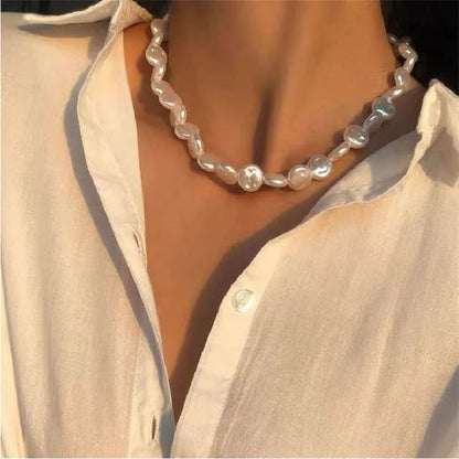 Elegant Irregular Pearl Multi-layer Necklace Heart Pendant Choker Necklace For Girls Jewelry Trend Vacation Wedding Gifts X0286